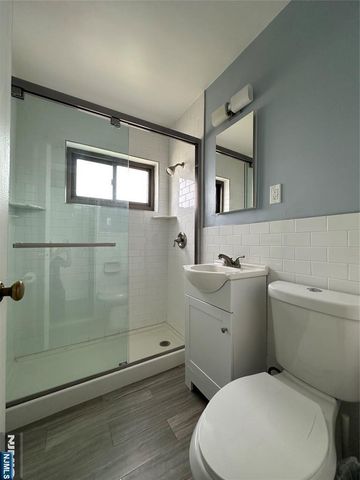 3071 Edwin Avenue 5H, Fort Lee, NJ 07024