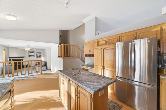 14825 39th Avenue N, Plymouth, MN 55446