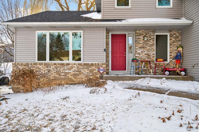 14825 39th Avenue N, Plymouth, MN 55446