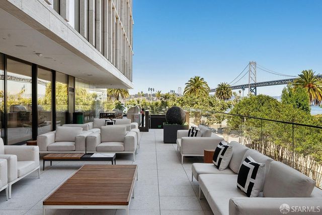 1 Steuart Lane 1003, San Francisco, CA 94105
