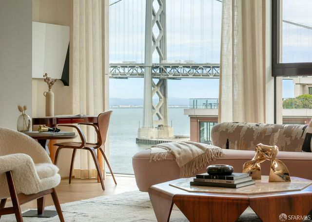 1 Steuart Lane 1003, San Francisco, CA 94105