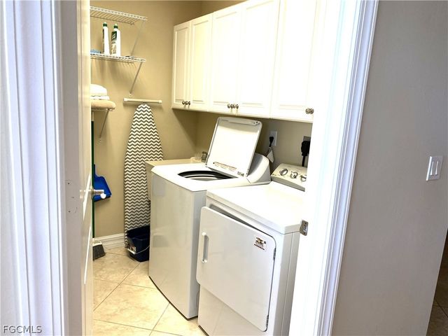 3414 Hancock Bridge PKWY 407, North Fort Myers, FL 33903