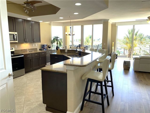 3414 Hancock Bridge PKWY 407, North Fort Myers, FL 33903