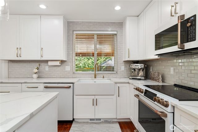 2615 170th Street Ct E, Tacoma, WA 98445