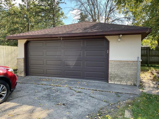 10409 W Villa AVENUE, Milwaukee, WI 53224