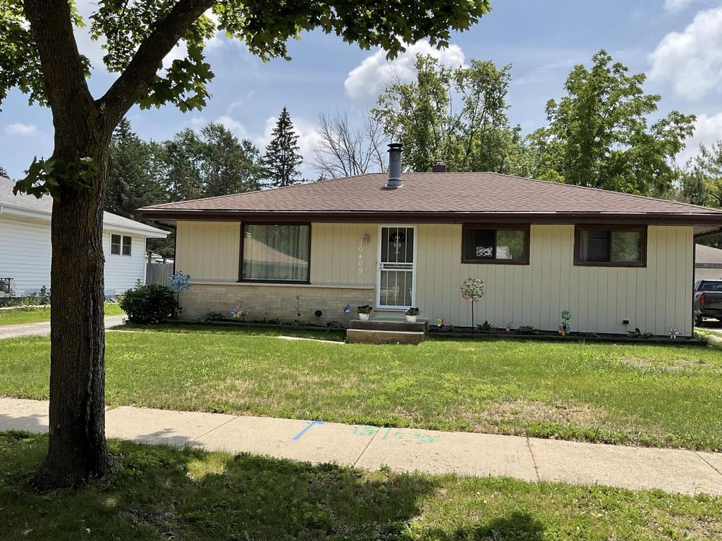 10409 W Villa AVENUE, Milwaukee, WI 53224
