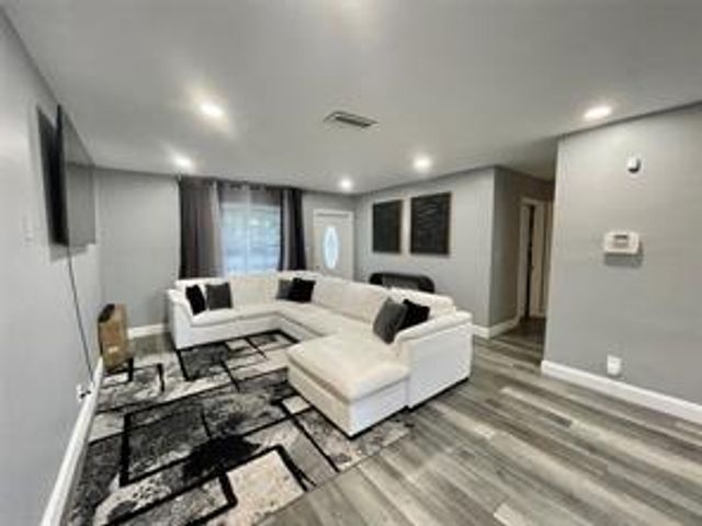 1478 NE 56th St, Fort Lauderdale, FL 33334