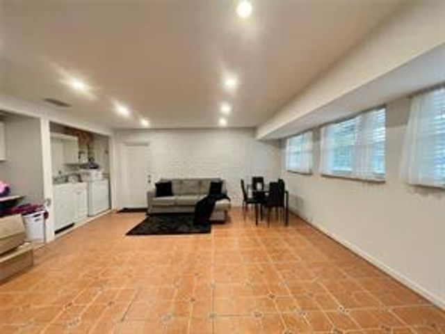 1478 NE 56th St, Fort Lauderdale, FL 33334