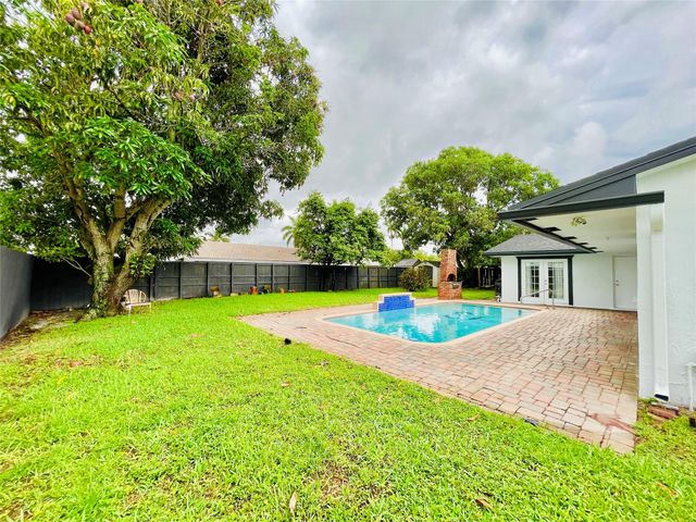 1478 NE 56th St, Fort Lauderdale, FL 33334