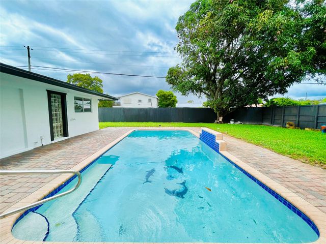 1478 NE 56th St, Fort Lauderdale, FL 33334