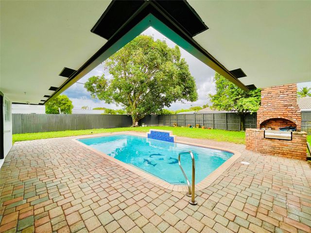 1478 NE 56th St, Fort Lauderdale, FL 33334