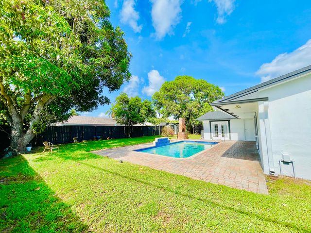 1478 NE 56th Street, Fort Lauderdale, FL 33334