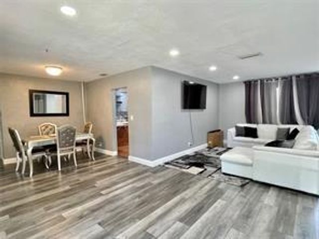 1478 NE 56th St, Fort Lauderdale, FL 33334