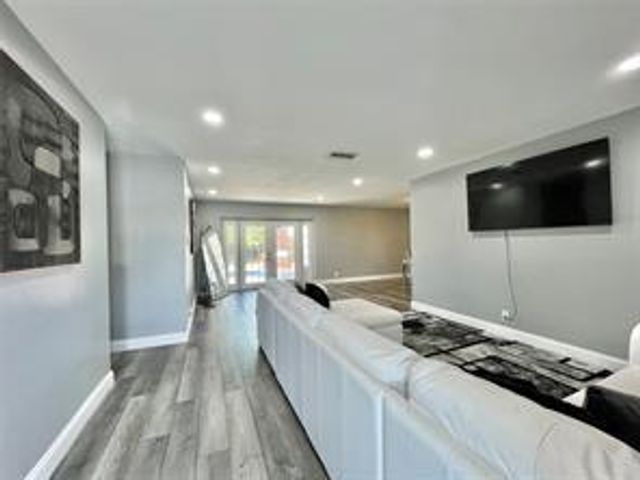 1478 NE 56th St, Fort Lauderdale, FL 33334