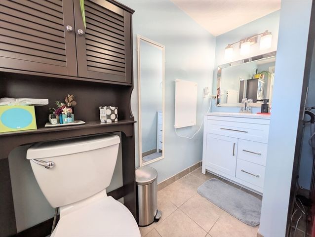 35 Francis St, Everett, MA 02149