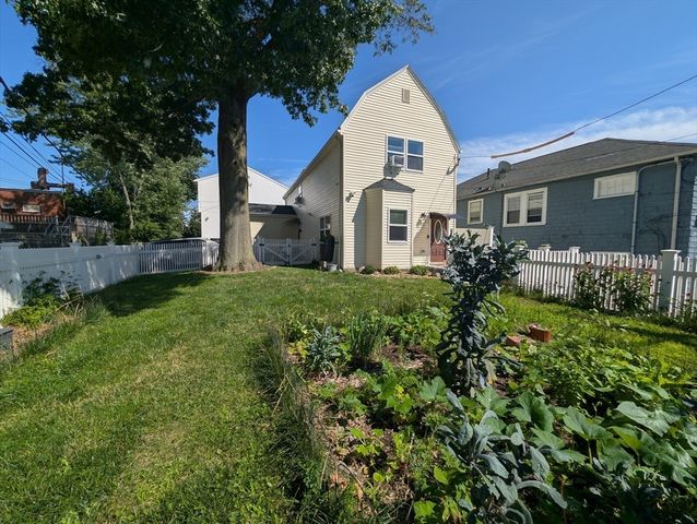 35 Francis St, Everett, MA 02149