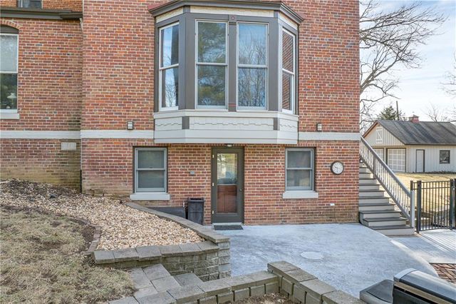 2204 Ashland Avenue, St Joseph, MO 64506