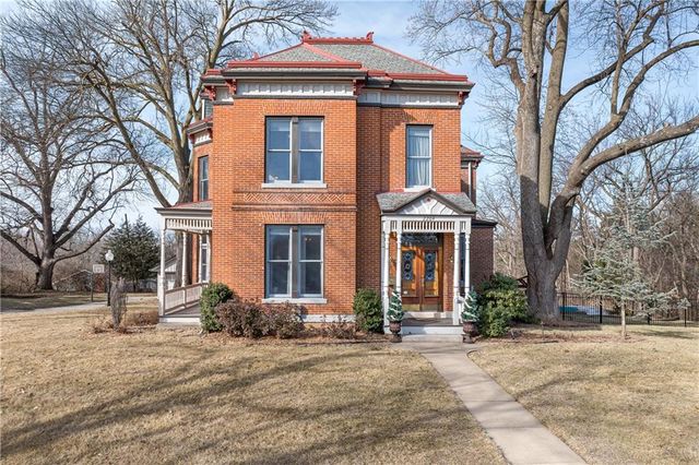 2204 Ashland Avenue, St Joseph, MO 64506