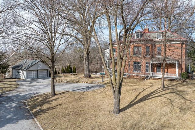 2204 Ashland Avenue, St Joseph, MO 64506