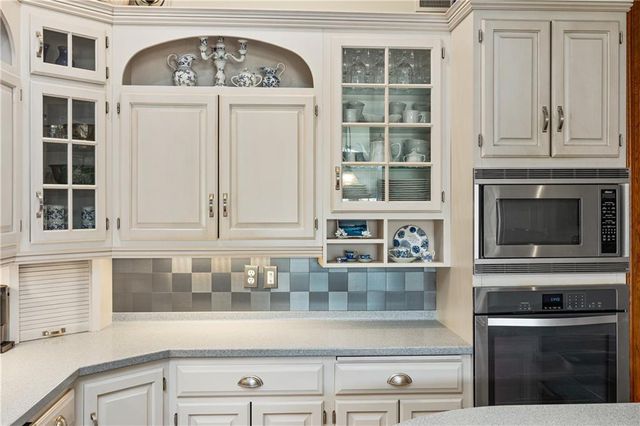 2204 Ashland Avenue, St Joseph, MO 64506