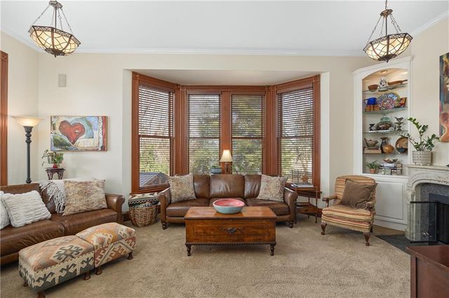 2204 Ashland Avenue, St Joseph, MO 64506