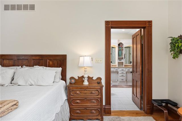 2204 Ashland Avenue, St Joseph, MO 64506