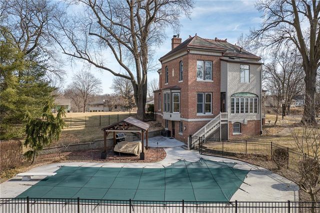 2204 Ashland Avenue, St Joseph, MO 64506