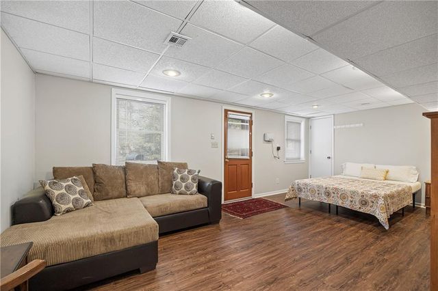 2204 Ashland Avenue, St Joseph, MO 64506