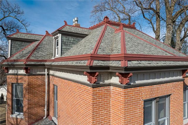 2204 Ashland Avenue, St Joseph, MO 64506