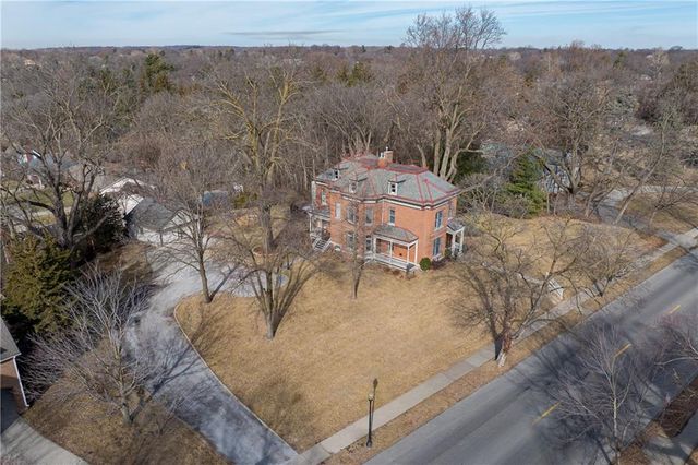 2204 Ashland Avenue, St Joseph, MO 64506