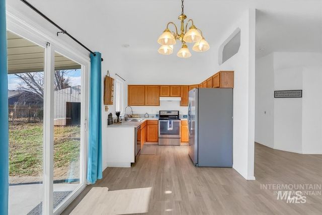 1331 W Curtner St, Kuna, ID 83634