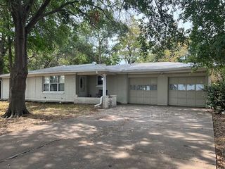 2505 Ridgecrest Road, Greenville, TX 75402