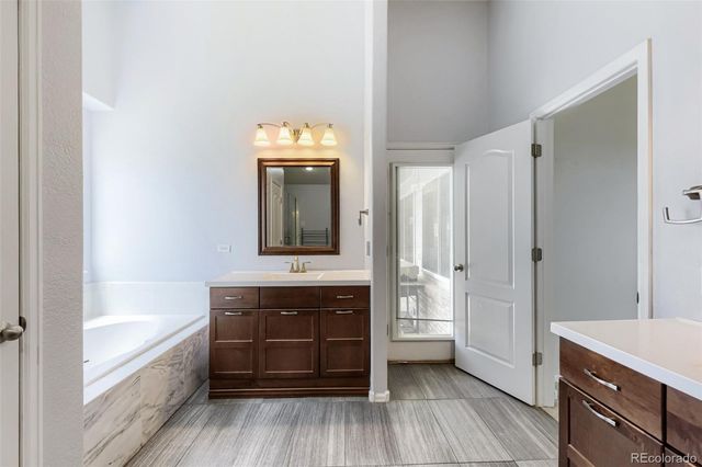 6686 Solana Drive, Castle Pines, CO 80108