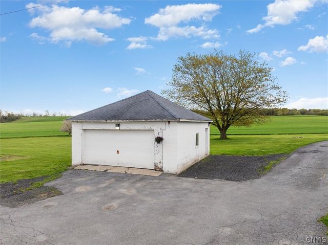 7542 Beach Road, Montezuma, NY 13021