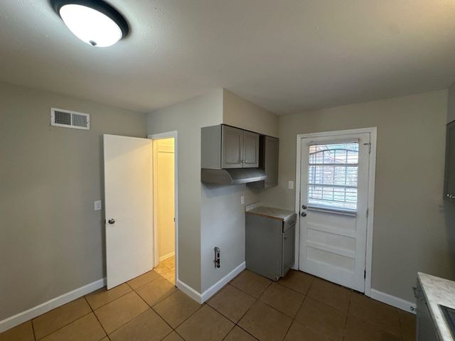 3553 JULIA ST, Memphis, TN 38127