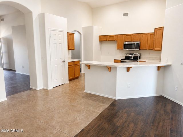 11972 N 85TH Avenue, Peoria, AZ 85345