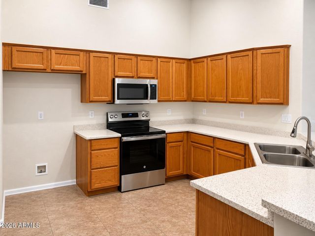 11972 N 85TH Avenue, Peoria, AZ 85345