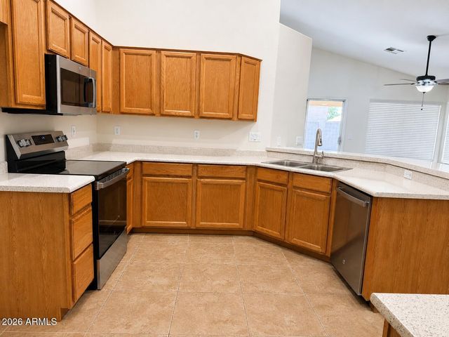11972 N 85TH Avenue, Peoria, AZ 85345