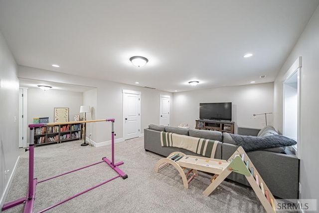 445 Rock Hill Lane, Idaho Falls, ID 83401