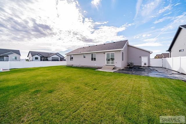 445 Rock Hill Lane, Idaho Falls, ID 83401