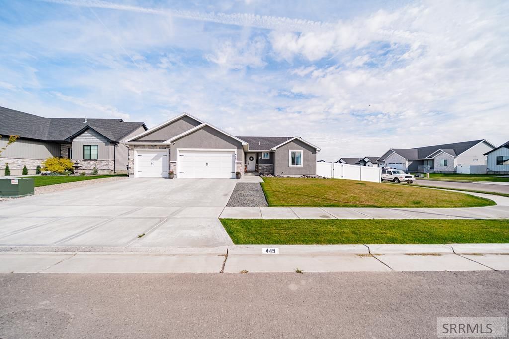 Image 4 of property listing at 445 Rock Hill Lane, Idaho Falls, ID 83401