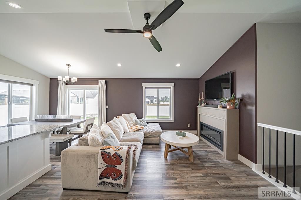 Image 8 of property listing at 445 Rock Hill Lane, Idaho Falls, ID 83401