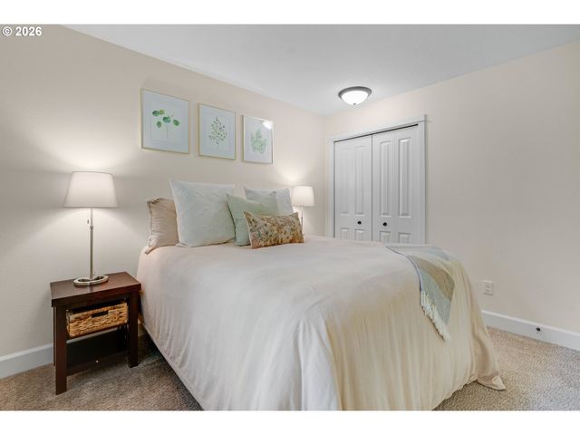 2907 CARRIAGE Way, West Linn, OR 97068