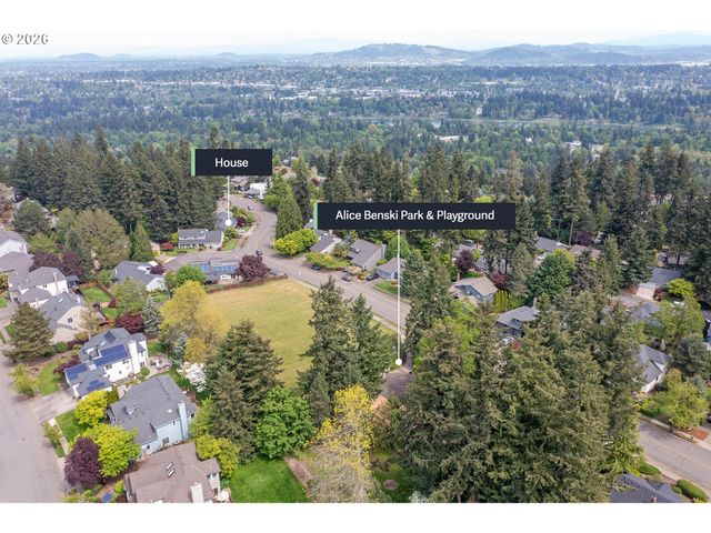 2907 CARRIAGE Way, West Linn, OR 97068