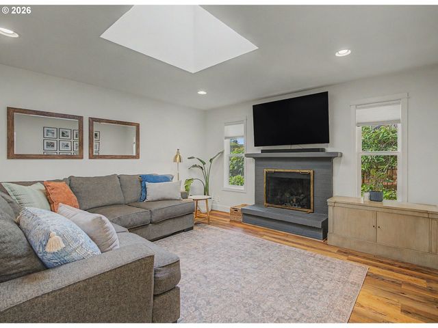 2907 CARRIAGE Way, West Linn, OR 97068