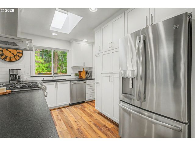 2907 CARRIAGE Way, West Linn, OR 97068