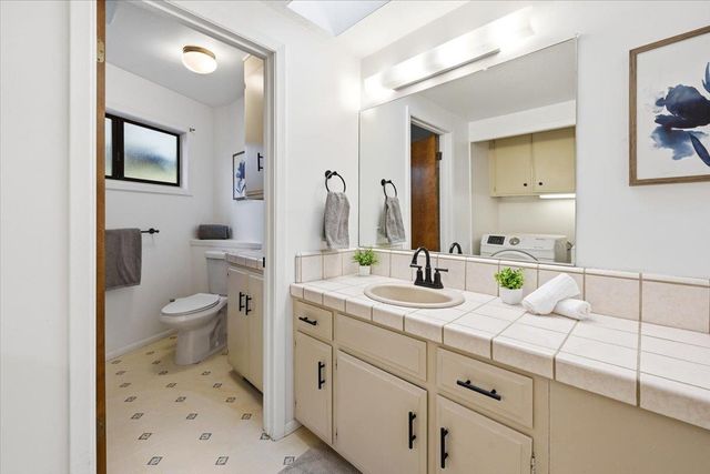 12524 Jayhawk Ct, Penn Valley, CA 95946