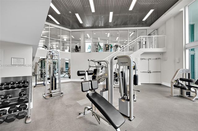 3131 NE 188th St 2-1107, Aventura, FL 33180