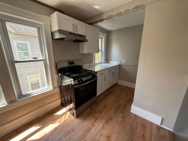 108 Alden St, Springfield, MA 01109