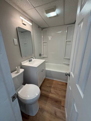108 Alden St, Springfield, MA 01109